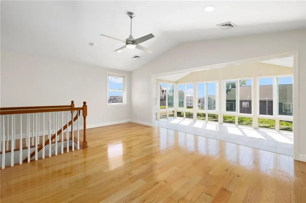 3 Larch Avenue Narragansett RI 02882