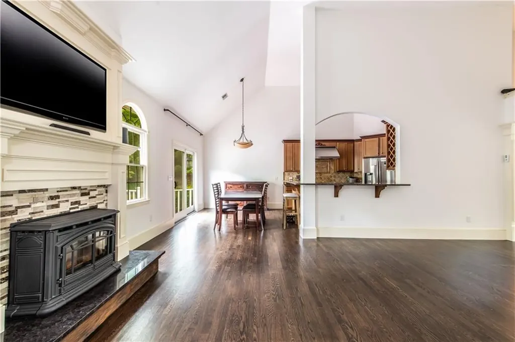 4 Hart Pond Drive North Smithfield RI 02896