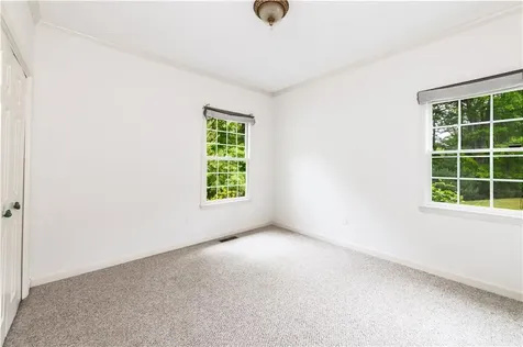4 Hart Pond Drive North Smithfield RI 02896