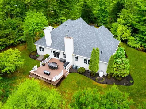 4 Hart Pond Drive North Smithfield RI 02896