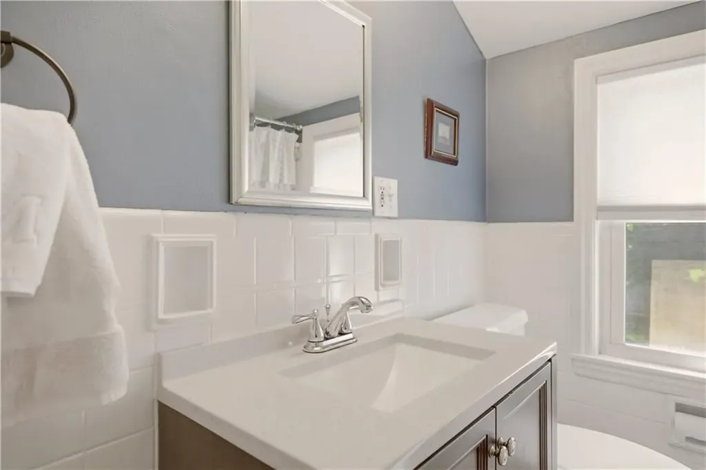 159 Garden City Drive Cranston RI 02920