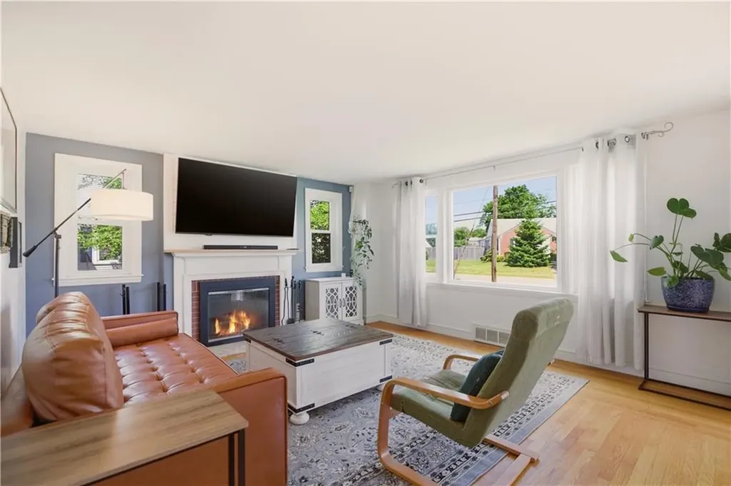159 Garden City Drive Cranston RI 02920