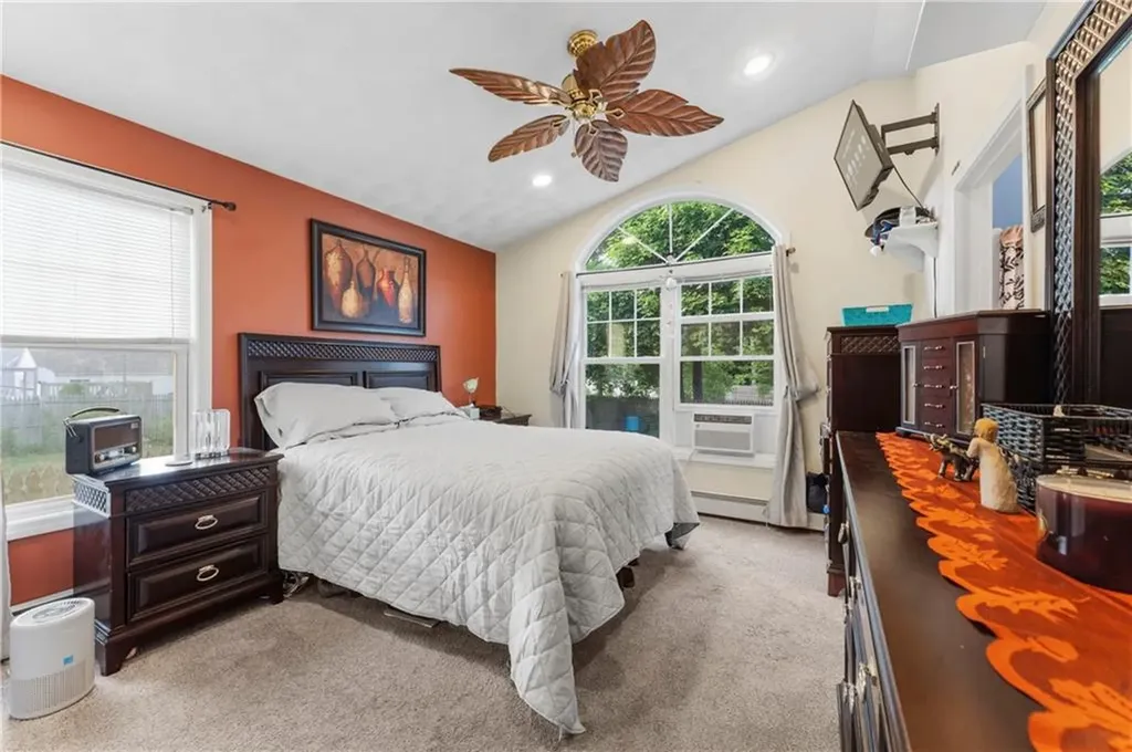 42 Dunbar Avenue East Providence RI 02916