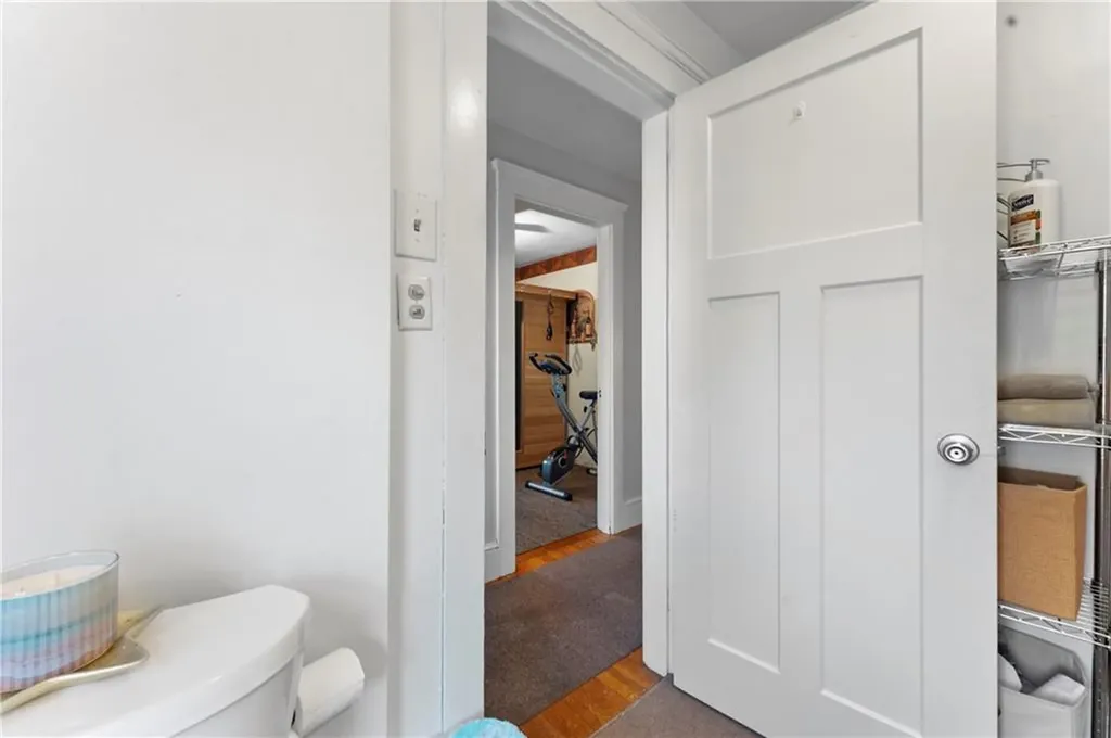 42 Dunbar Avenue East Providence RI 02916