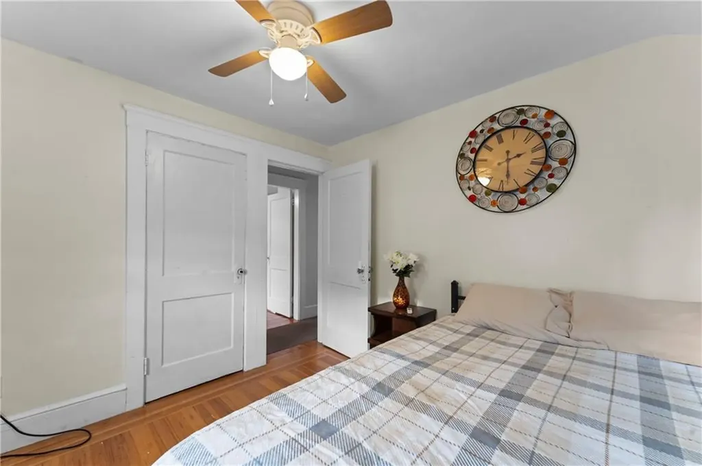 42 Dunbar Avenue East Providence RI 02916