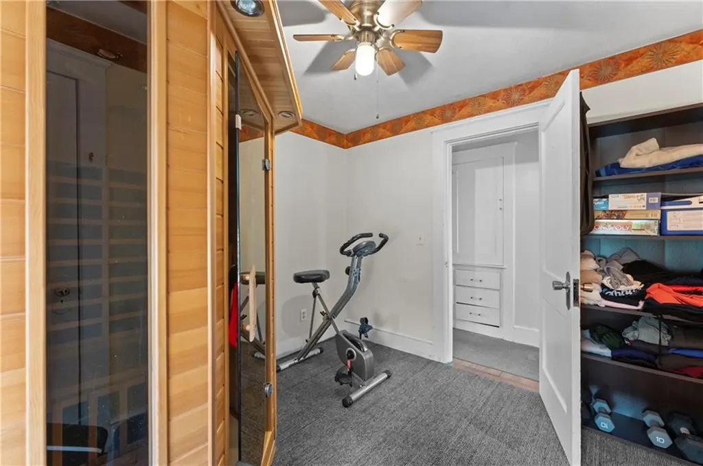 42 Dunbar Avenue East Providence RI 02916