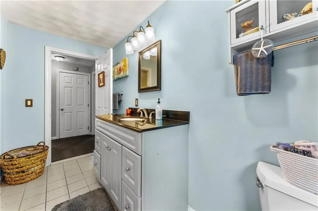33 Cobb Street East Providence RI 02914