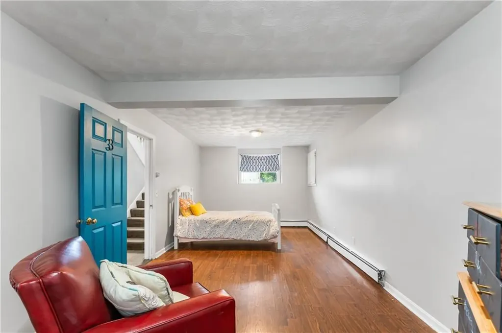 33 Cobb Street East Providence RI 02914