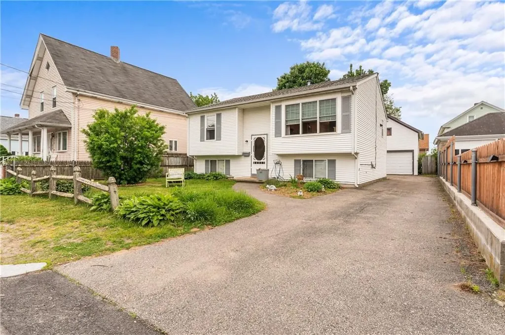 33 Cobb Street East Providence RI 02914