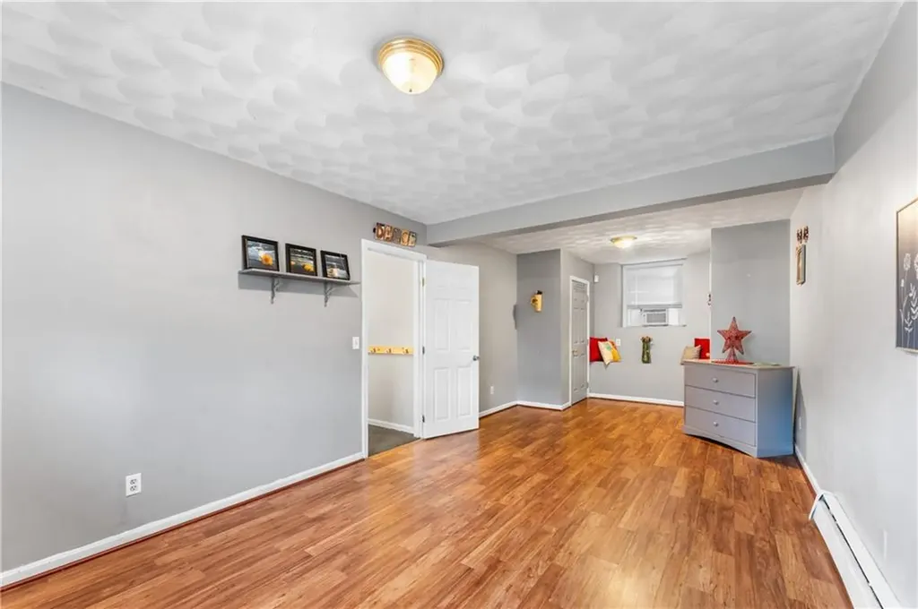 33 Cobb Street East Providence RI 02914