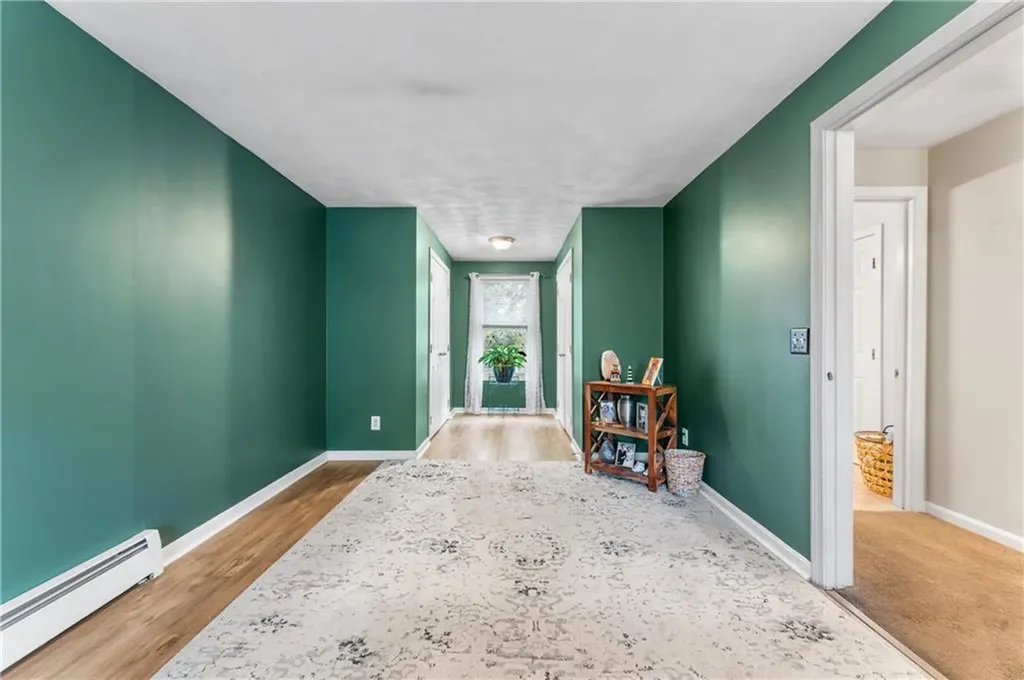 33 Cobb Street East Providence RI 02914