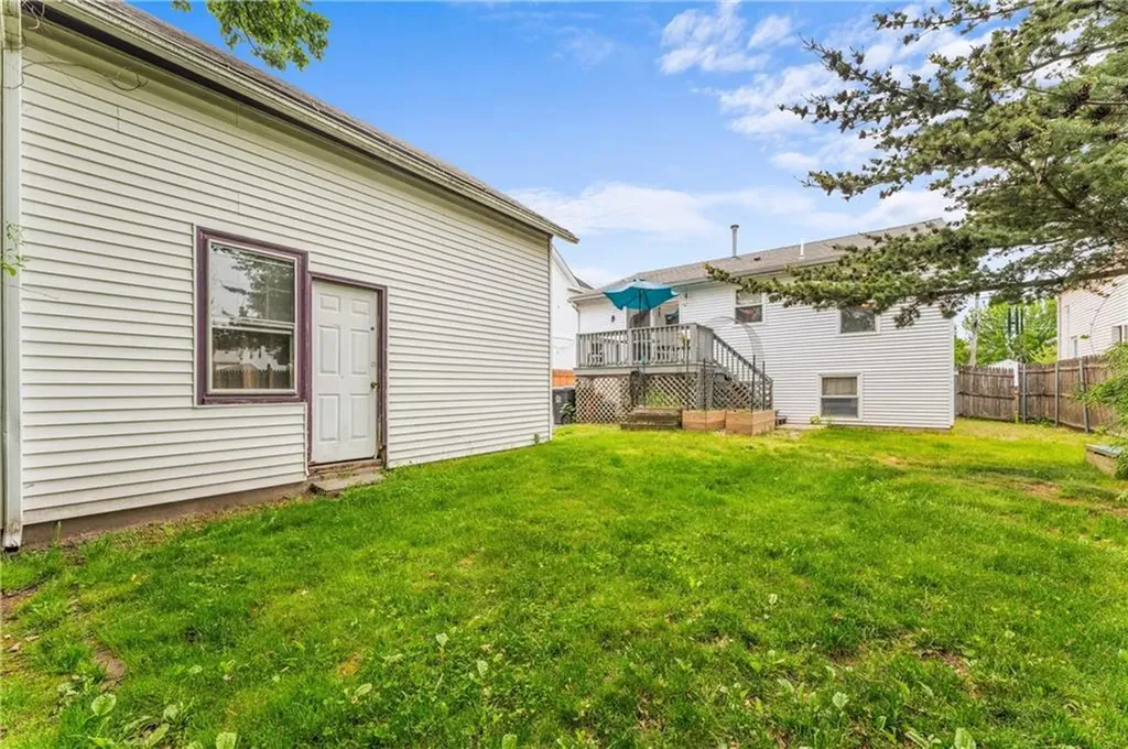 33 Cobb Street East Providence RI 02914