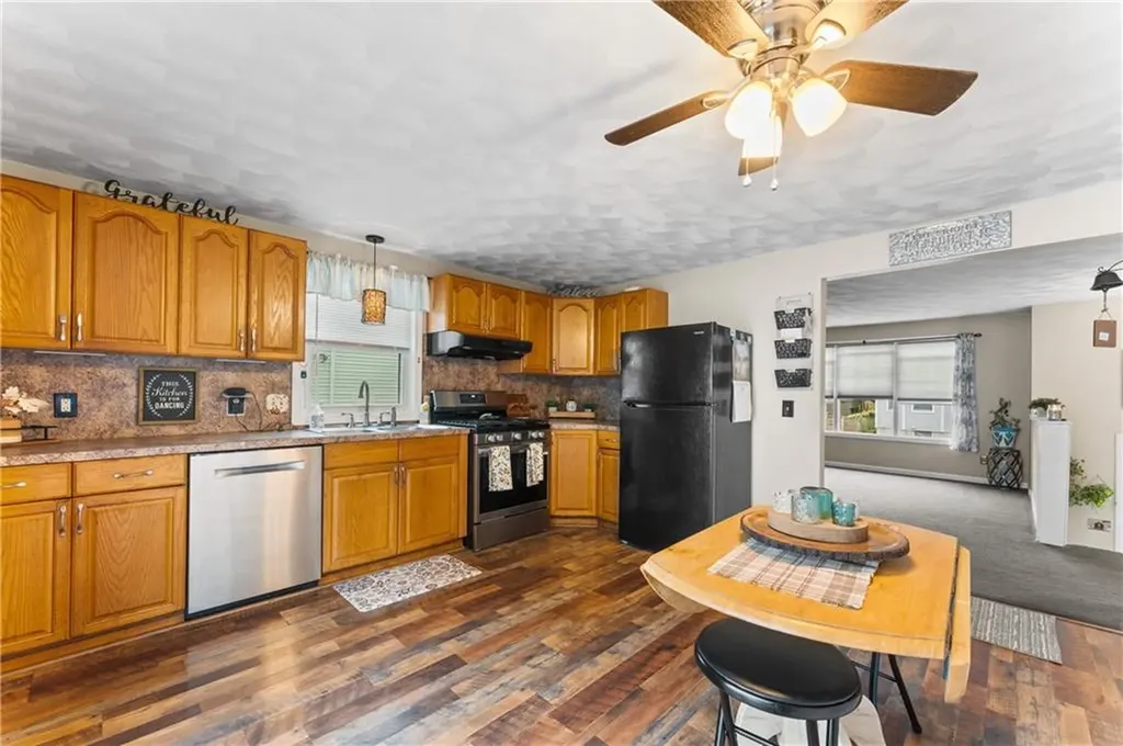 33 Cobb Street East Providence RI 02914