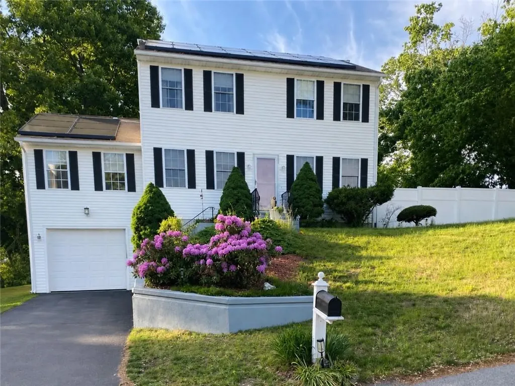 40 Chestnut Grove Avenue Cumberland RI 02864