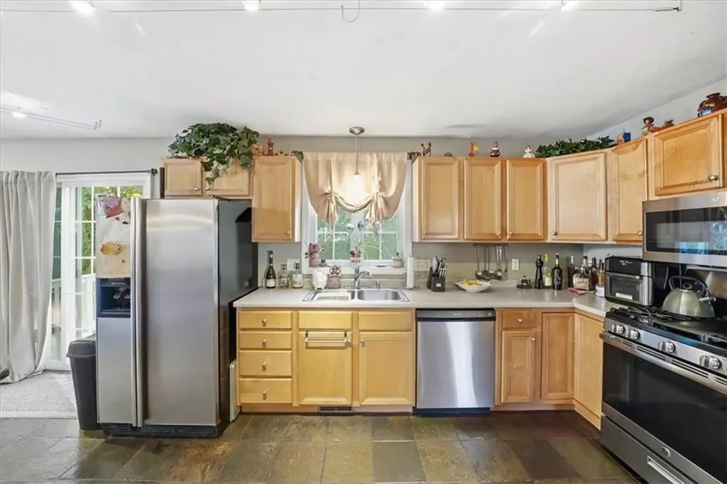 40 Chestnut Grove Avenue Cumberland RI 02864