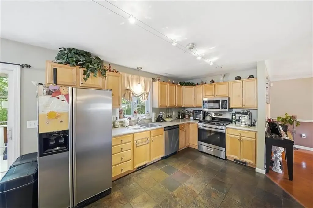 40 Chestnut Grove Avenue Cumberland RI 02864