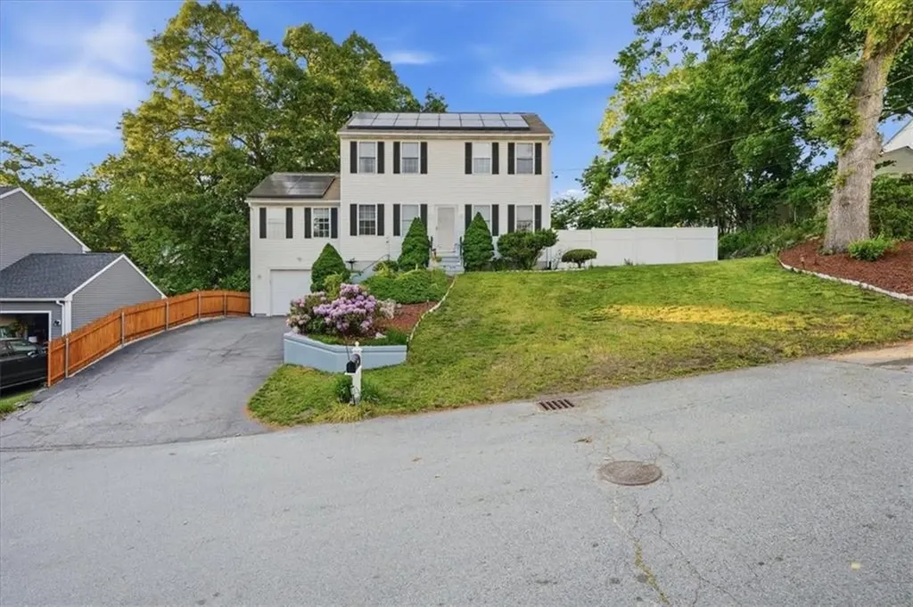 40 Chestnut Grove Avenue Cumberland RI 02864