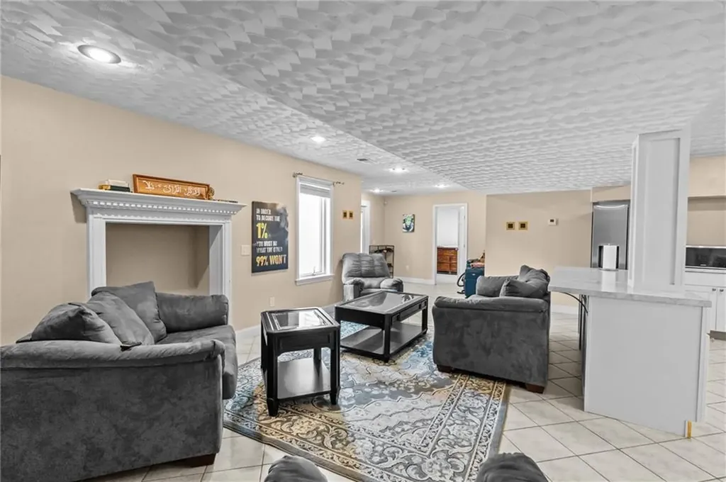 38 Steeple Lane Lincoln RI 02865
