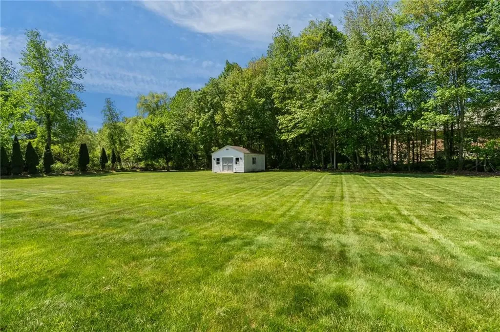 38 Steeple Lane Lincoln RI 02865