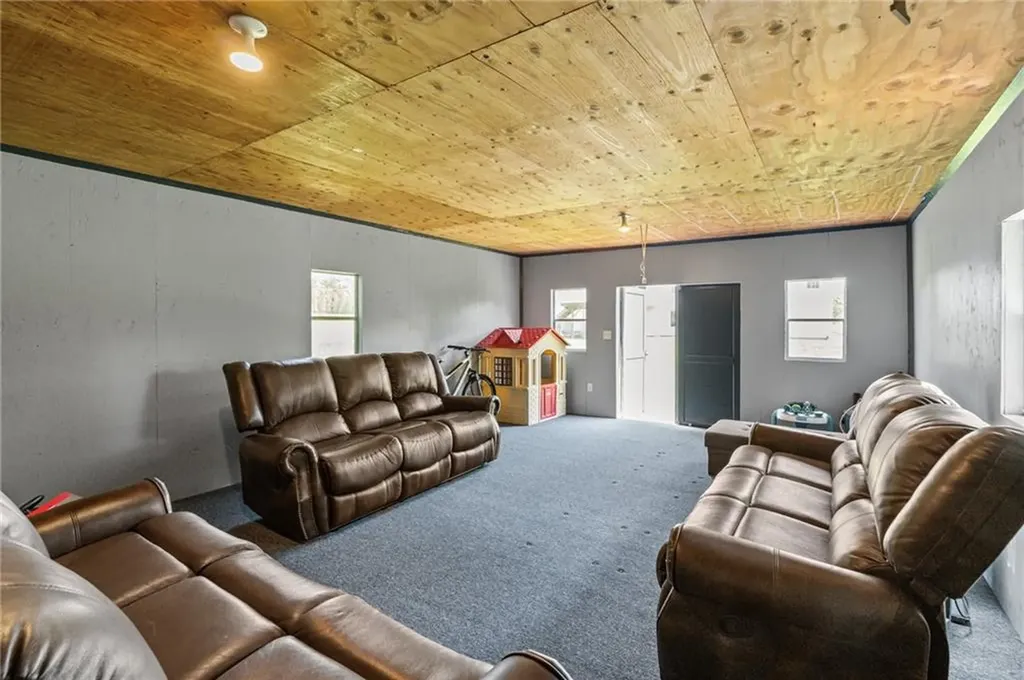 38 Steeple Lane Lincoln RI 02865
