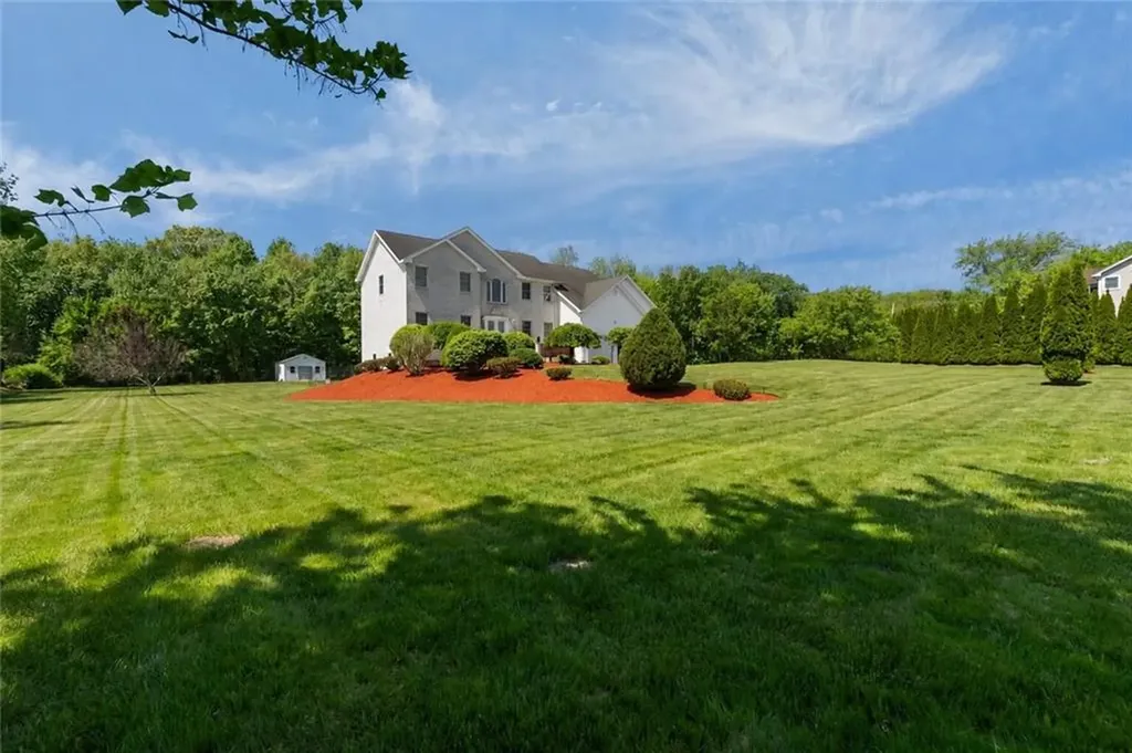38 Steeple Lane Lincoln RI 02865