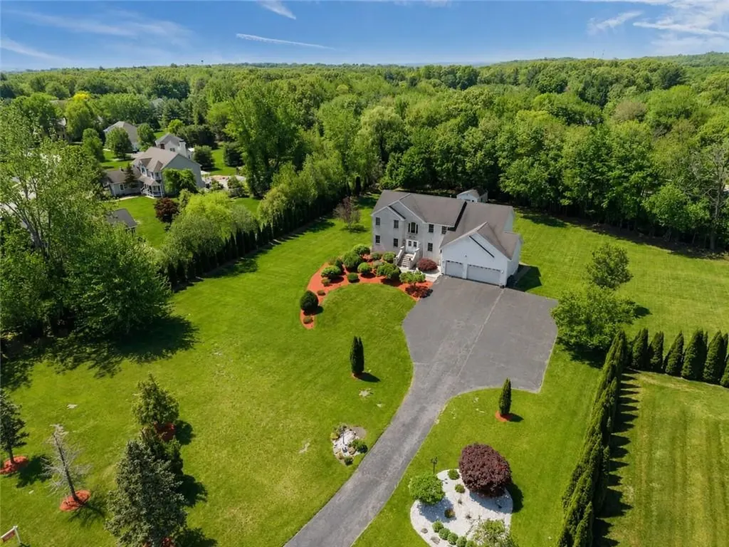 38 Steeple Lane Lincoln RI 02865