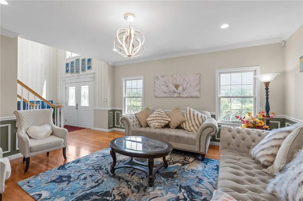 38 Steeple Lane Lincoln RI 02865