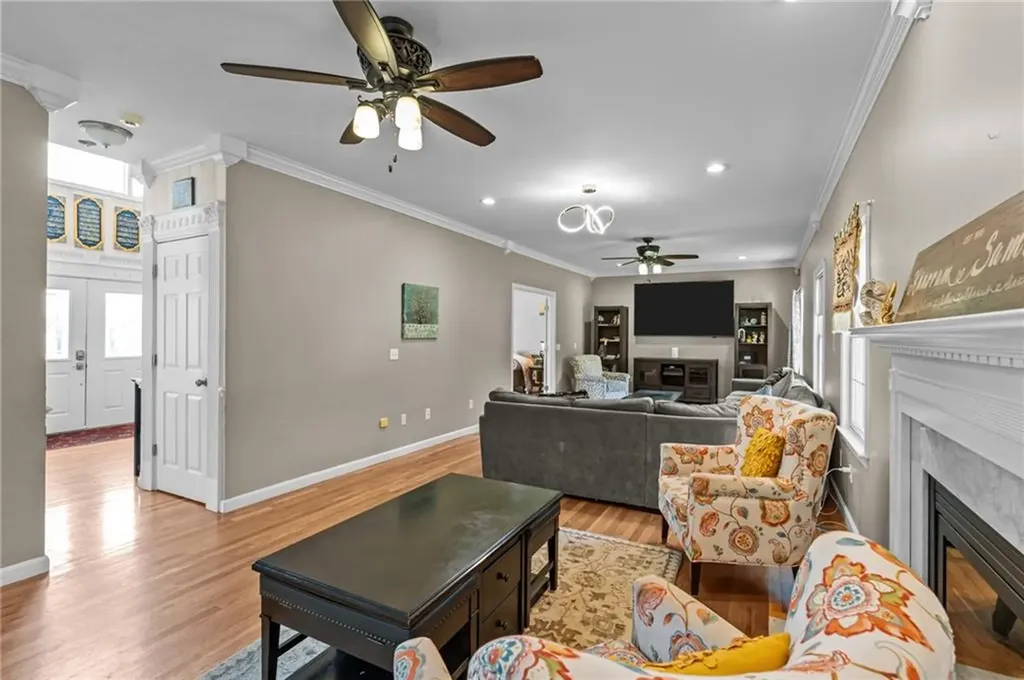 38 Steeple Lane Lincoln RI 02865