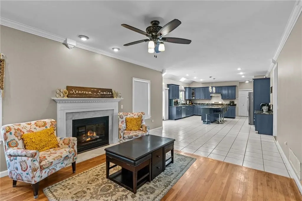 38 Steeple Lane Lincoln RI 02865