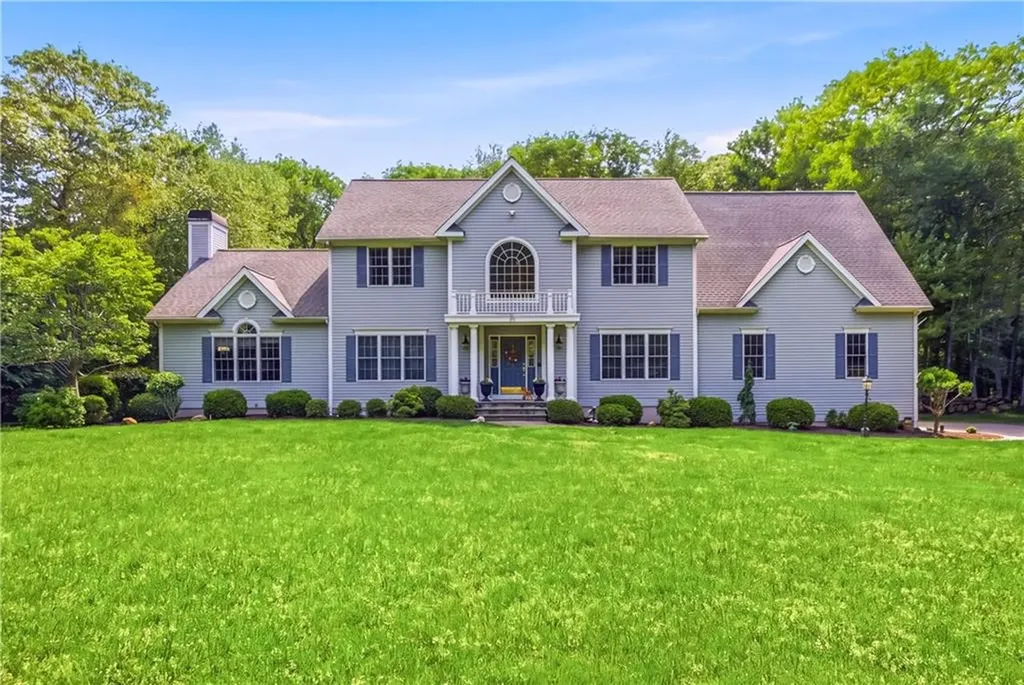 55 Burns Way East Greenwich RI 02818