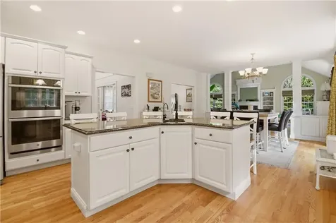55 Burns Way East Greenwich RI 02818