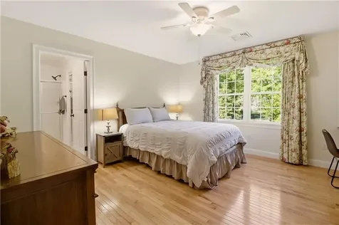 55 Burns Way East Greenwich RI 02818
