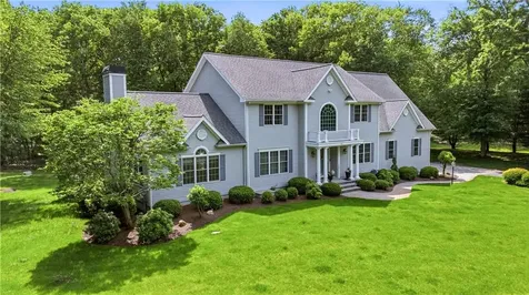 55 Burns Way East Greenwich RI 02818