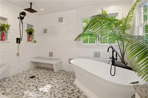 55 Burns Way East Greenwich RI 02818