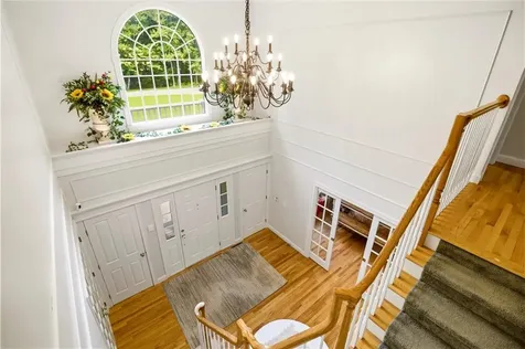 55 Burns Way East Greenwich RI 02818