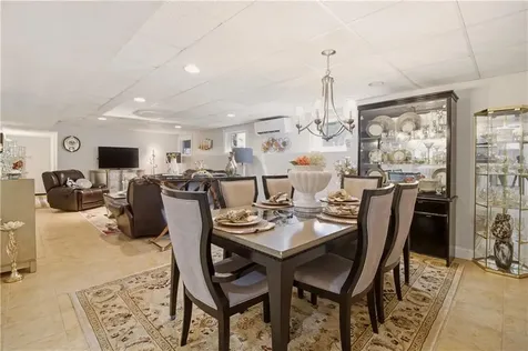 55 Burns Way East Greenwich RI 02818