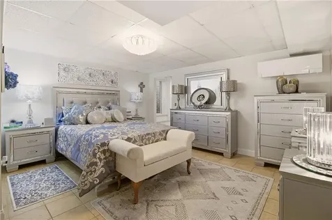 55 Burns Way East Greenwich RI 02818