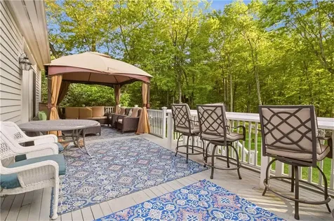 55 Burns Way East Greenwich RI 02818