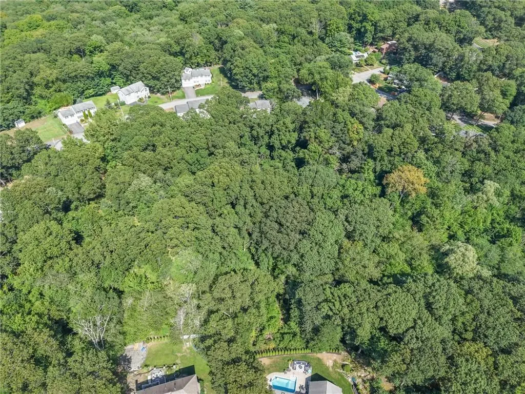 33 Cedar Way Cumberland RI 02864