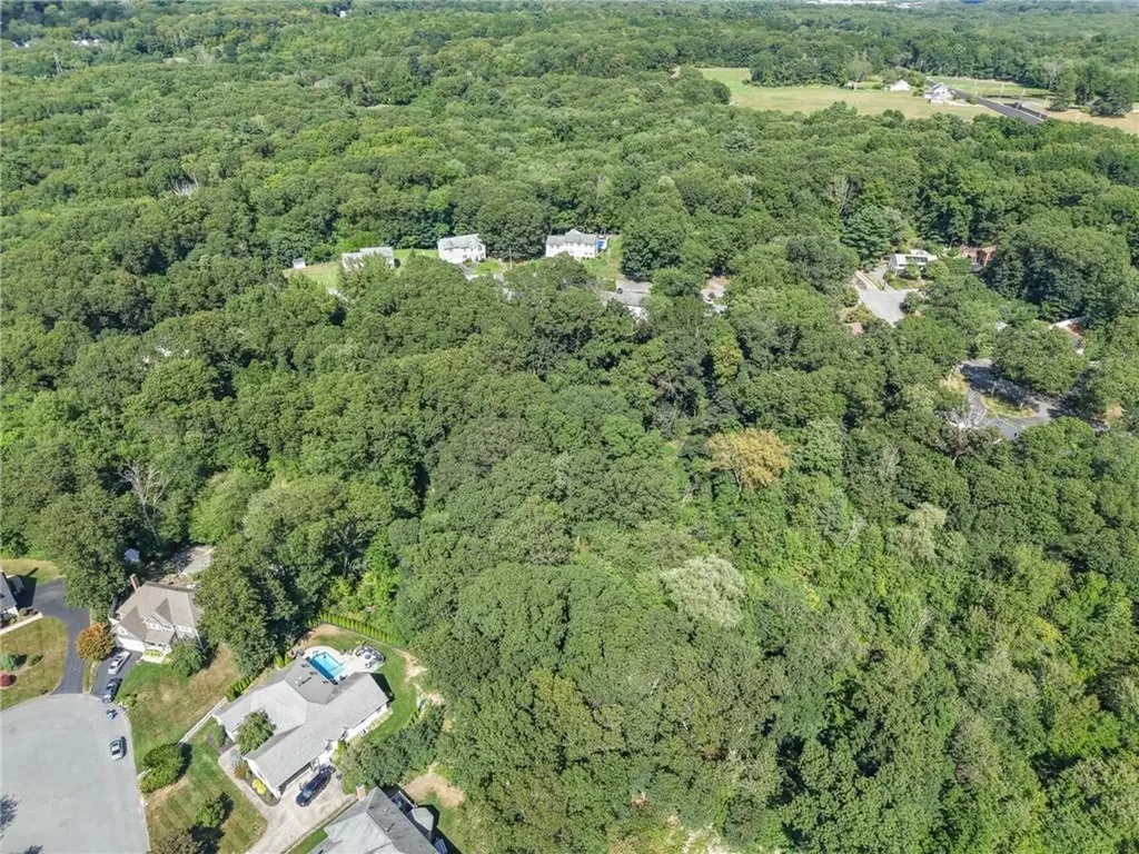 33 Cedar Way Cumberland RI 02864