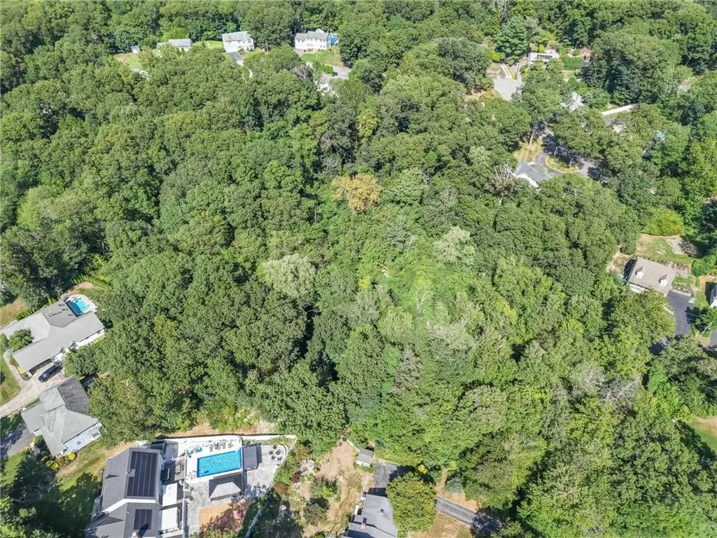 33 Cedar Way Cumberland RI 02864
