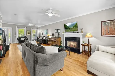 243 Cottrell Road Tiverton RI 02878