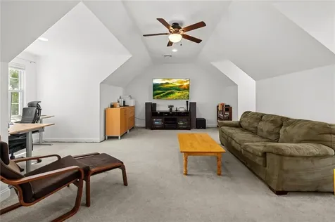 243 Cottrell Road Tiverton RI 02878