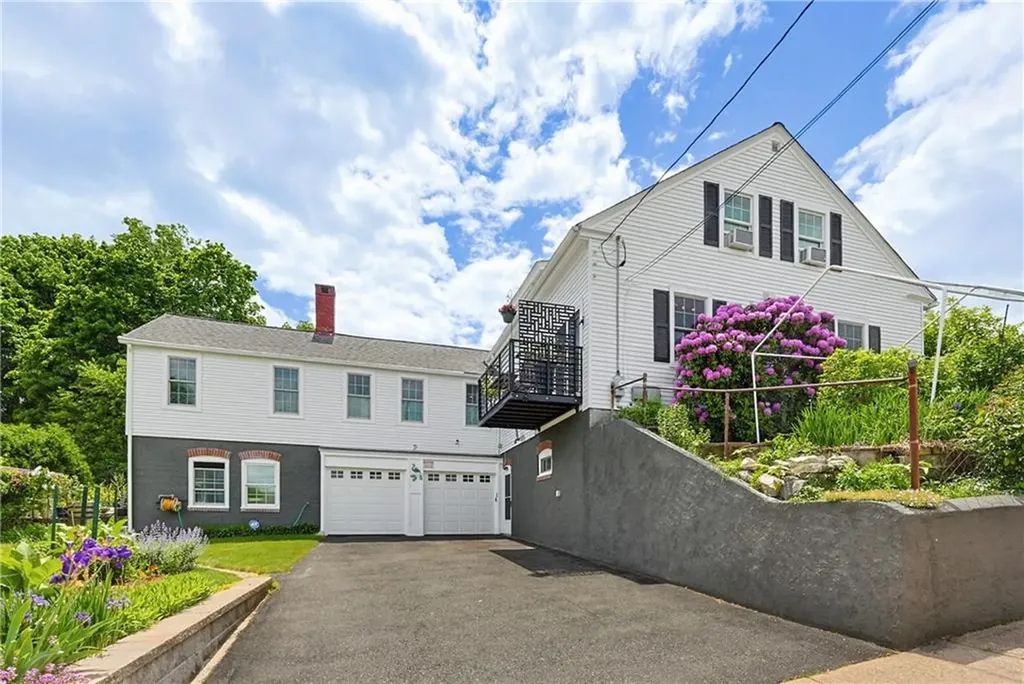 520 East Avenue Pawtucket RI 02860