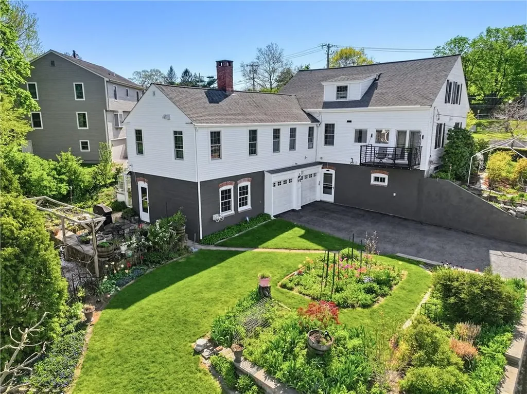 520 East Avenue Pawtucket RI 02860