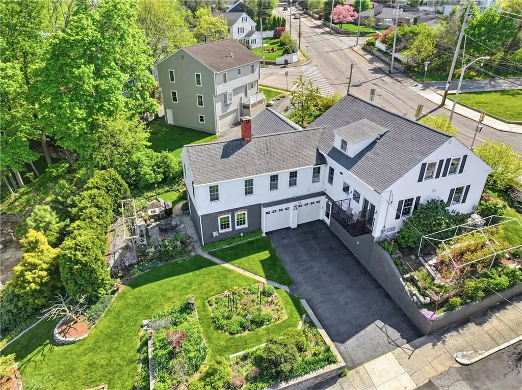 520 East Avenue Pawtucket RI 02860