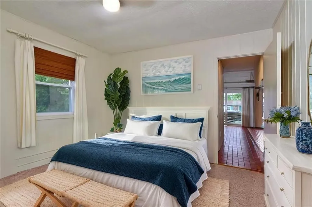 24 Redwood Drive Narragansett RI 02882