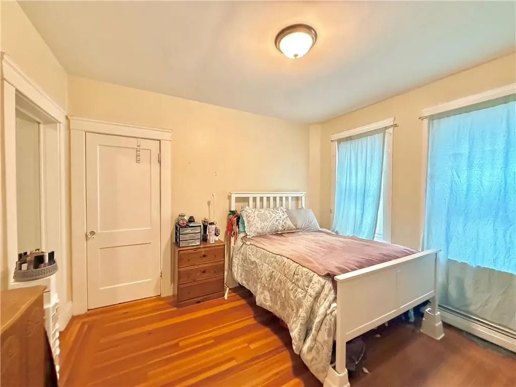 40 42 Richter Street Providence RI 02908