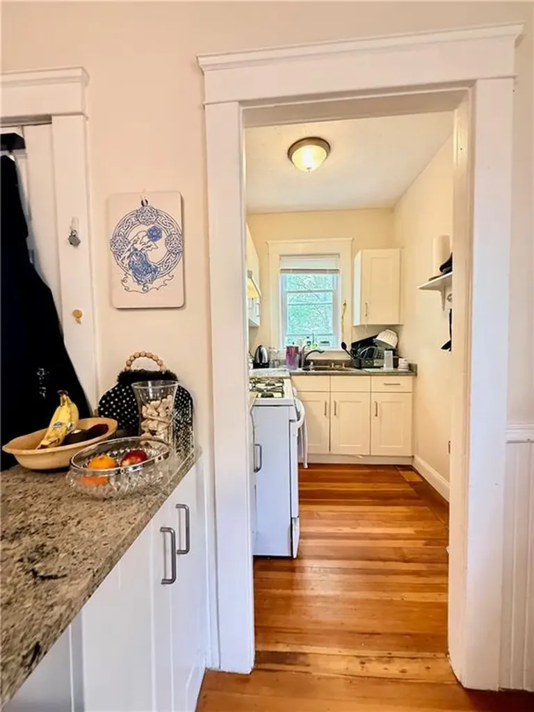 40 42 Richter Street Providence RI 02908