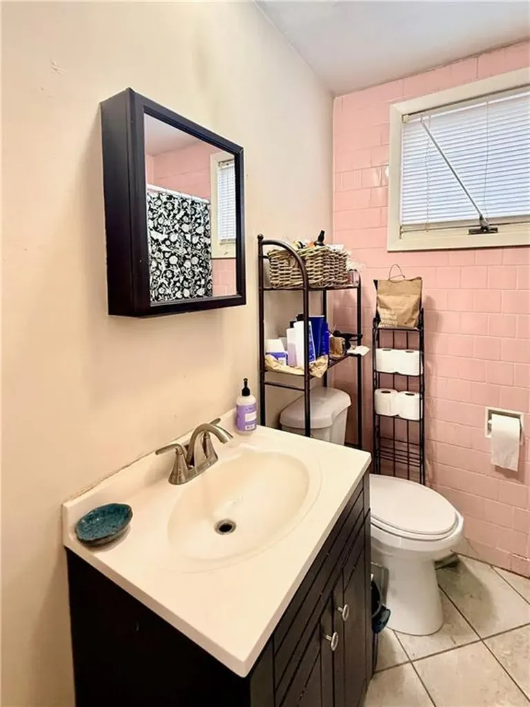 40 42 Richter Street Providence RI 02908